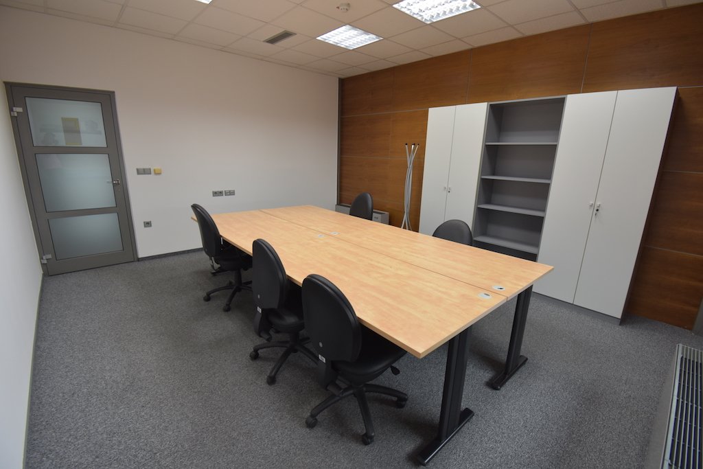 Coworking prostori v Poslovni stavbi Merkur Naklo