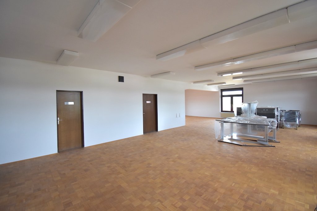 Oddaja poslovnh prostorov v IOC Logatec