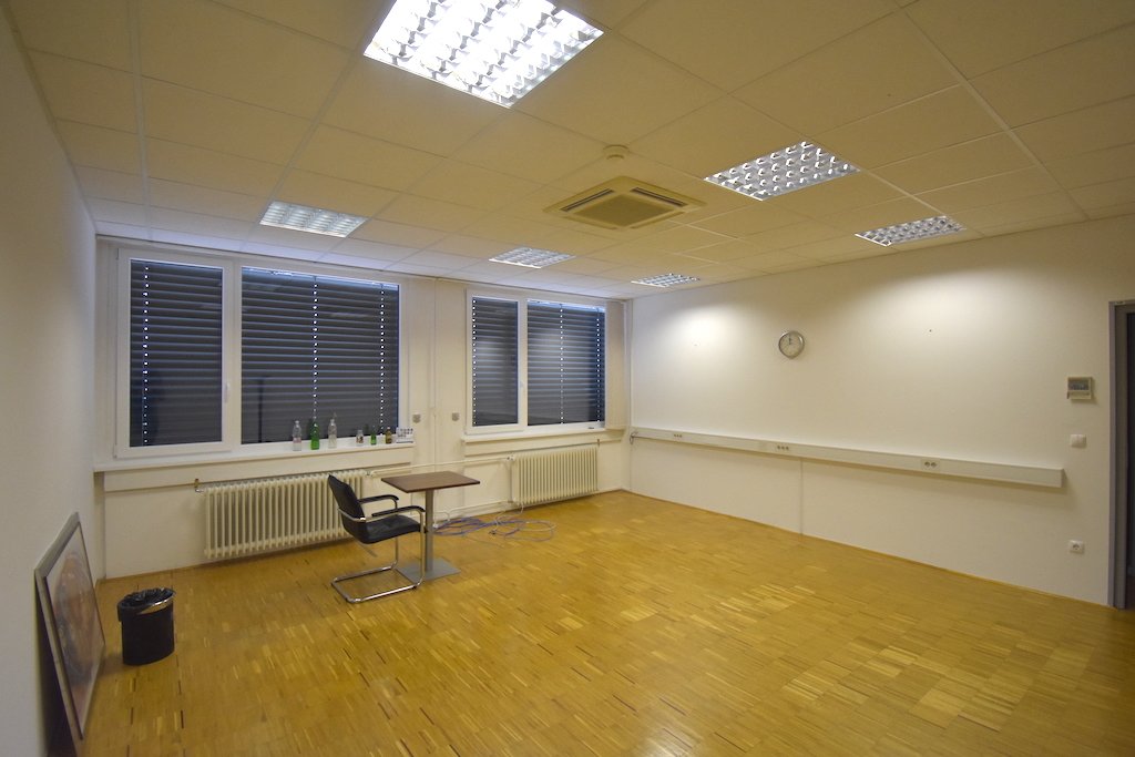 Poslovni prosotri za najem v Ljubljani - Stegne