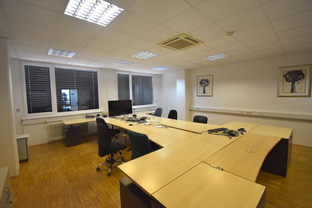 Poslovni prosotri za najem v Ljubljani - Stegne