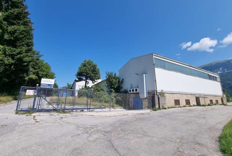 NAPRODAJ Proizvodno - skladiščni in pisarniški prostori, Blejska Dobrava