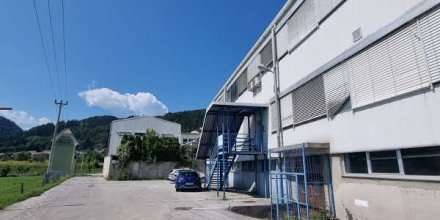 NAPRODAJ Proizvodno - skladiščni in pisarniški prostori, Blejska Dobrava