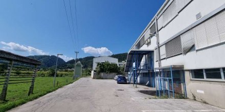 NAPRODAJ Proizvodno - skladiščni in pisarniški prostori, Blejska Dobrava