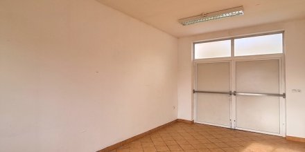 Poslovni prostor za najem v Grosuplju