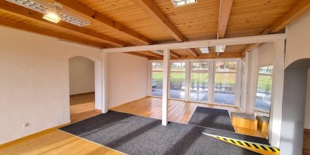 Poslovni prostor za najem v Grosuplju