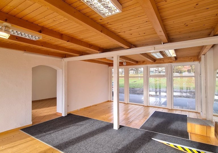 Poslovni prostor za najem v Grosuplju