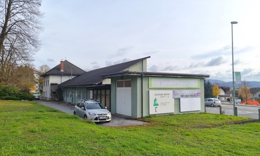 Poslovni prostor za najem v Grosuplju