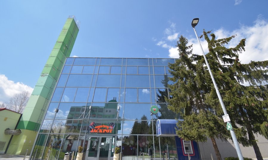 Poslovno stanovanjska stavba v Žalcu