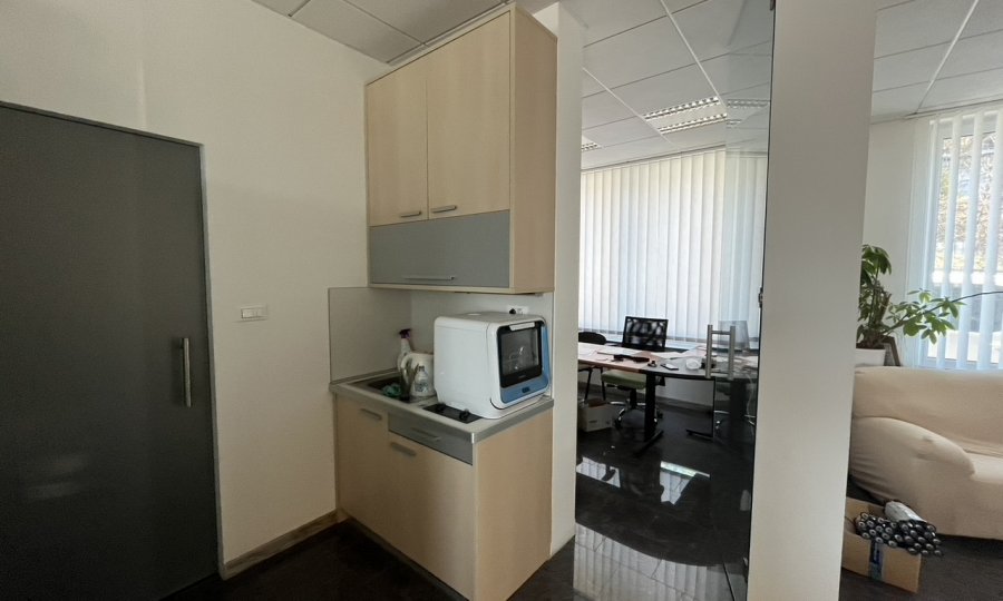 Poslovni prostori na Škofljici