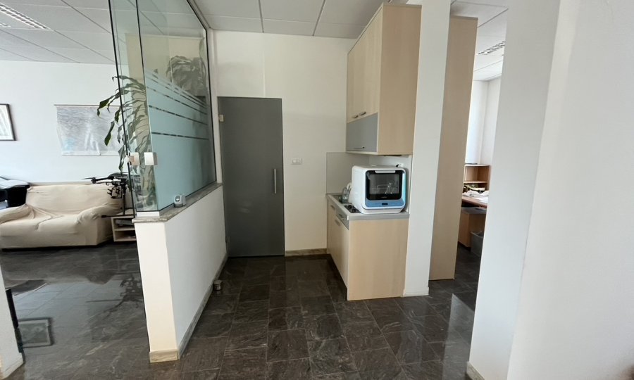 Poslovni prostori na Škofljici