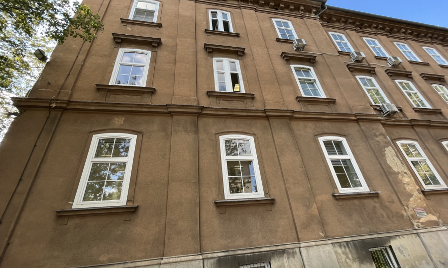 Tobačna - Tržaška 2